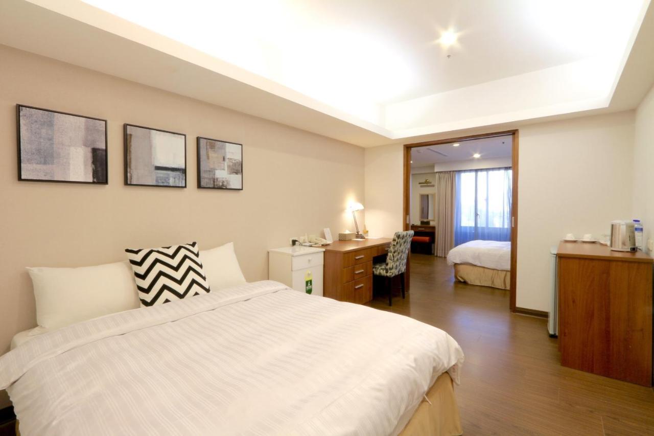 Sky19 Hotel Taipeh Exterior foto